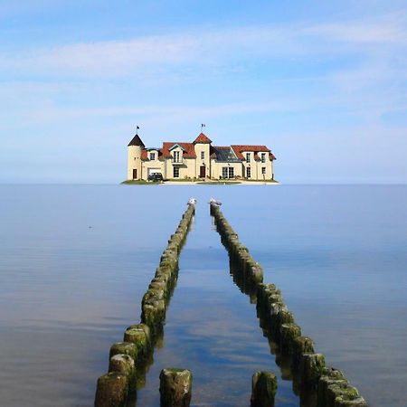 La Petite France Villa Parnowo Exterior photo