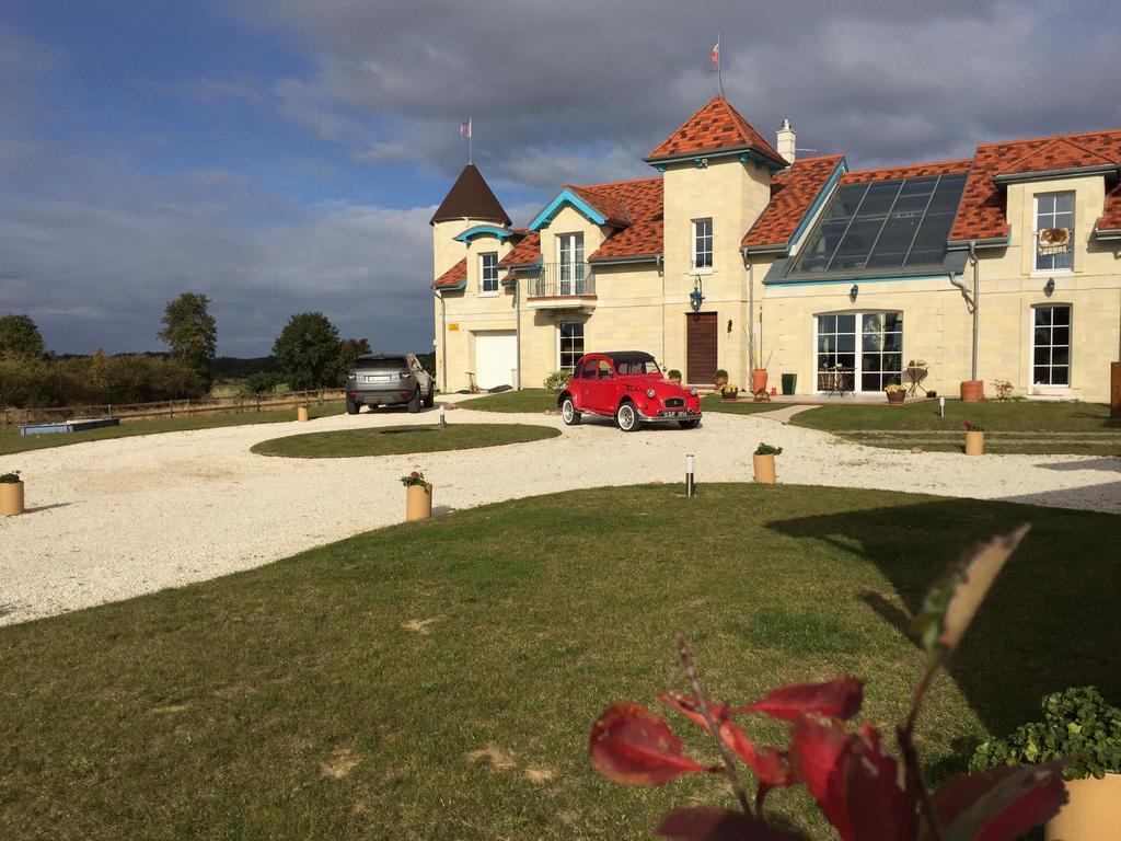 La Petite France Villa Parnowo Exterior photo